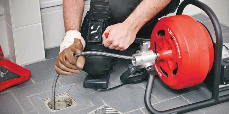 Drain cleaning service in Venice, Florida using professional plumbing equipment